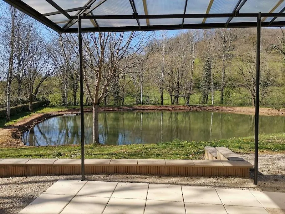Villa Maison De Campagne Avec Lac Prive à Saint-Côme-dʼOlt France
